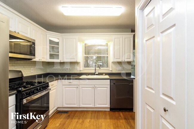 Foto del edificio - 5507 Copper Hill Ct