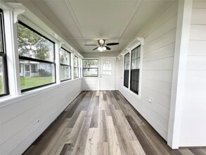 Building Photo - 307 Veselka Rd