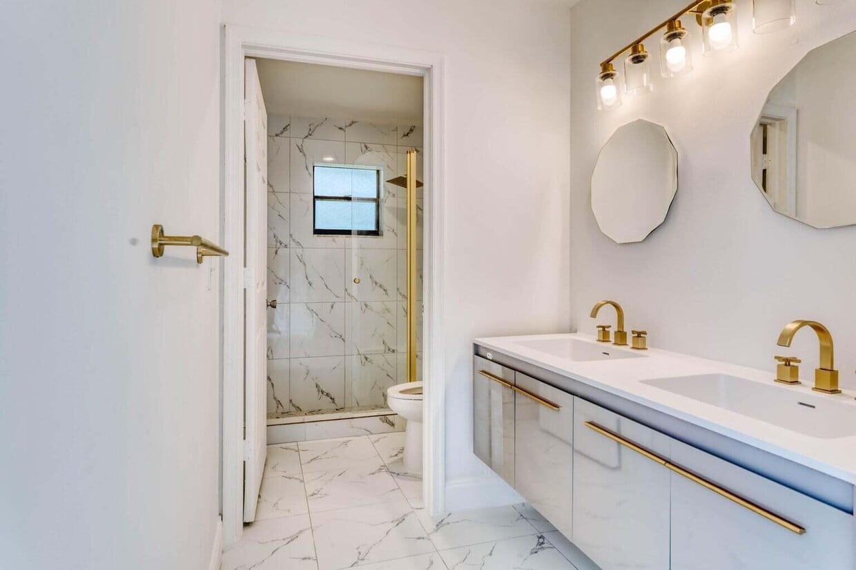 Foto del edificio - 101 Fairways Ln