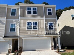 Building Photo - 2036 Sandwood Loch Dr