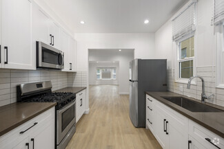 Building Photo - 5917 Carlton Way