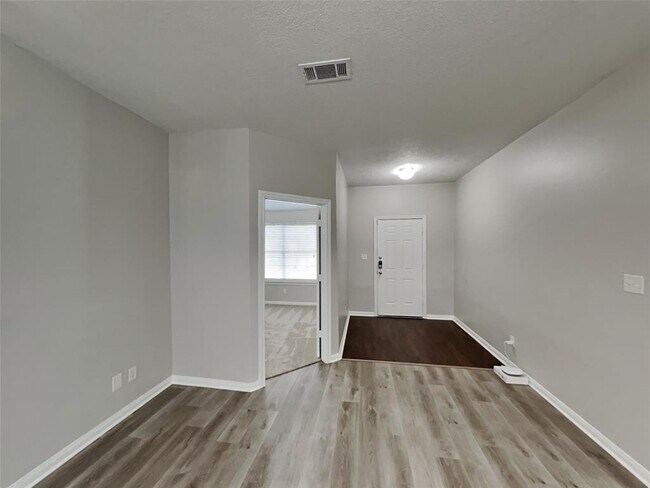 Foto del edificio - 16414 Tracy Ct