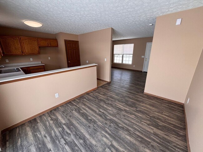 Building Photo - 3821 Cavanaugh Rd
