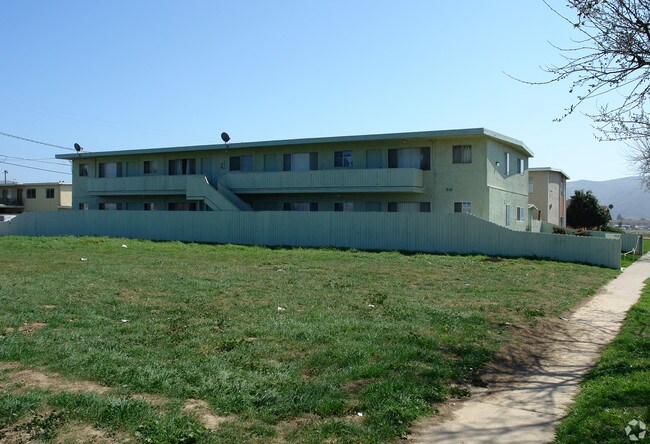 Foto del edificio - 512 N T St