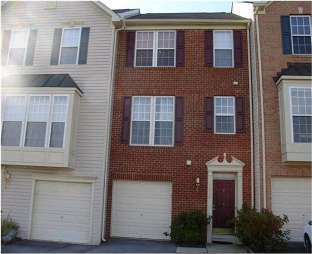 7035 S Sentinel Ln, York, PA 17403 House Rental in York, PA