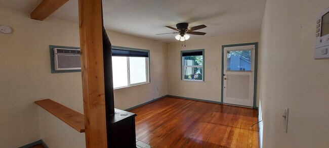 Foto del edificio - 935 Robin Ct