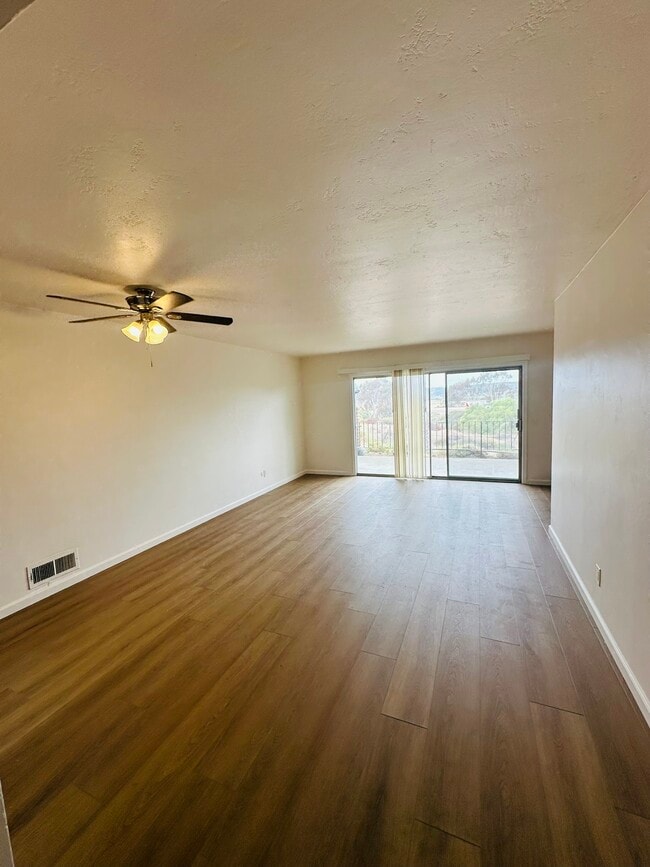 Building Photo - 220 S El Camino Real