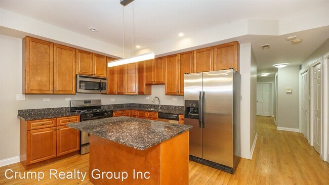 Foto del edificio - 4355 S St Lawrence Ave