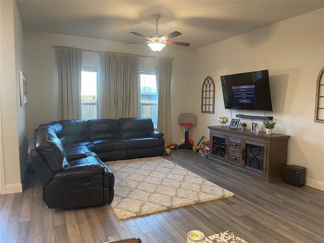 Foto del edificio - 1015 Eastland Ln