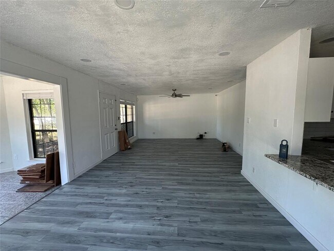 Foto del edificio - 148 Discovery Ln