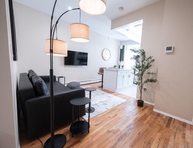 Foto del edificio - 245 W 113th St