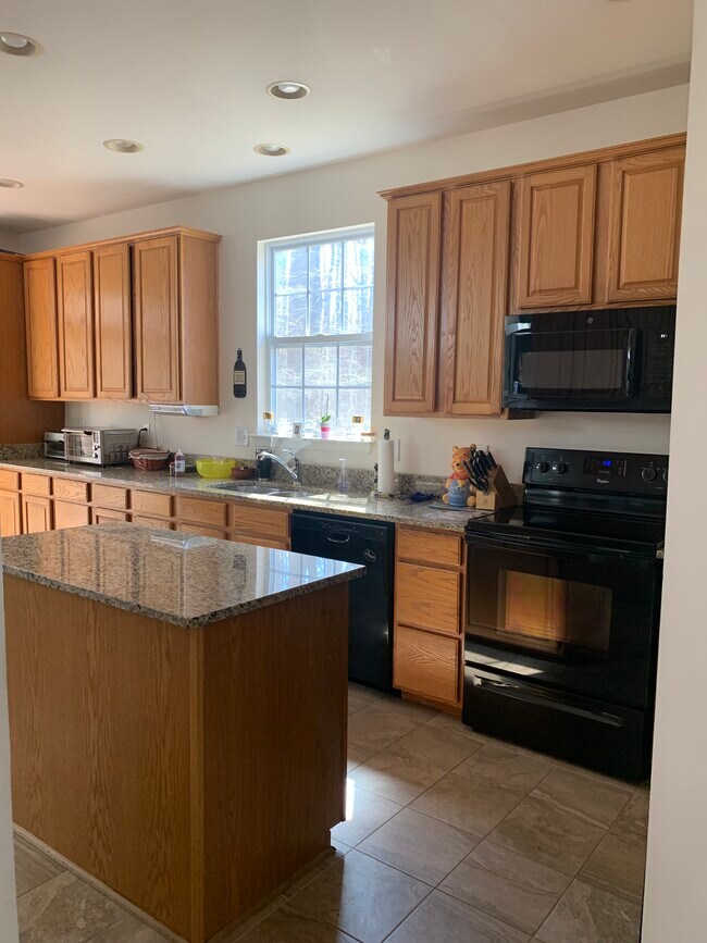 Foto del edificio - 5475 Wooded Way