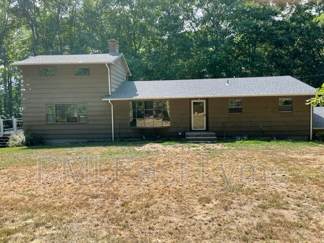 Building Photo - 45 Douglas Ln