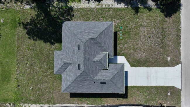 Foto del edificio - 319 Lancelot Ave