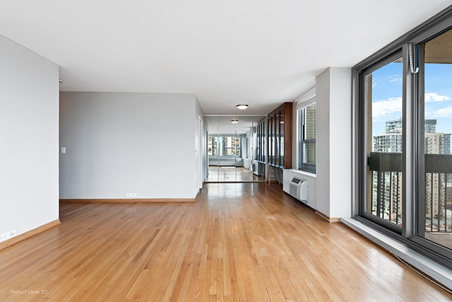 Building Photo - 1255 N Sandburg Ter