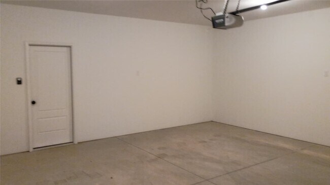 Foto del edificio - 2141 Bluebonnet Ln