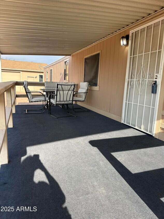 Foto principal - 757 N Dapple Rd