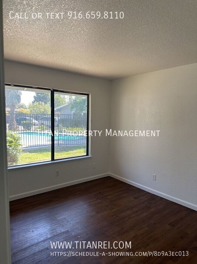 Building Photo - Sacramento 3 Bedroom Condo - Managed by Ti...