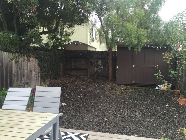 Foto del edificio - 1380 Hearst Ave