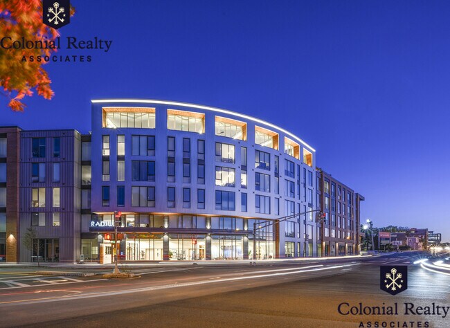 Building Photo - 528 Western Ave