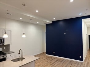 Building Photo - 737 S 4th St