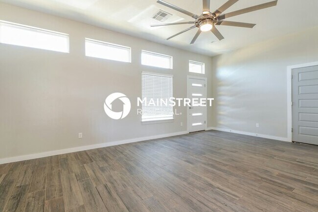 Foto del edificio - 3 Bedroom Pet-Friendly Home in Oklahoma Ci...