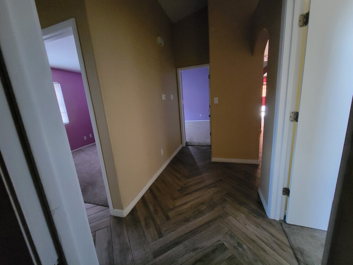 Primary Photo - 1551 Fox Hill Pl SW