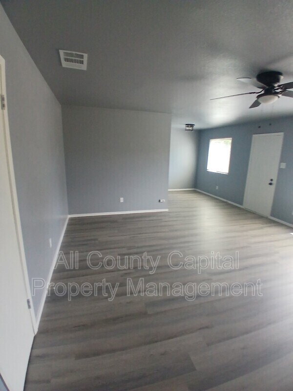 Foto del edificio - 2009 Greenhill Dr