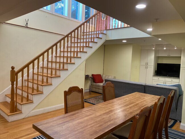 Photo - 74 Georgia St Apartment