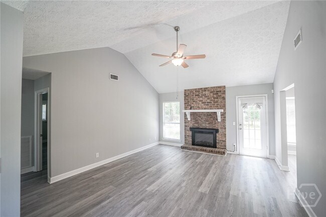 Building Photo - 536 Osprey Dr