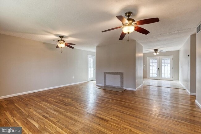 Building Photo - 3345 Sudlersville S