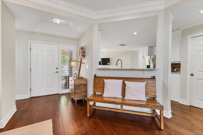 Building Photo - 1711 Starling Dr