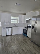 Building Photo - 2724 Avenue D