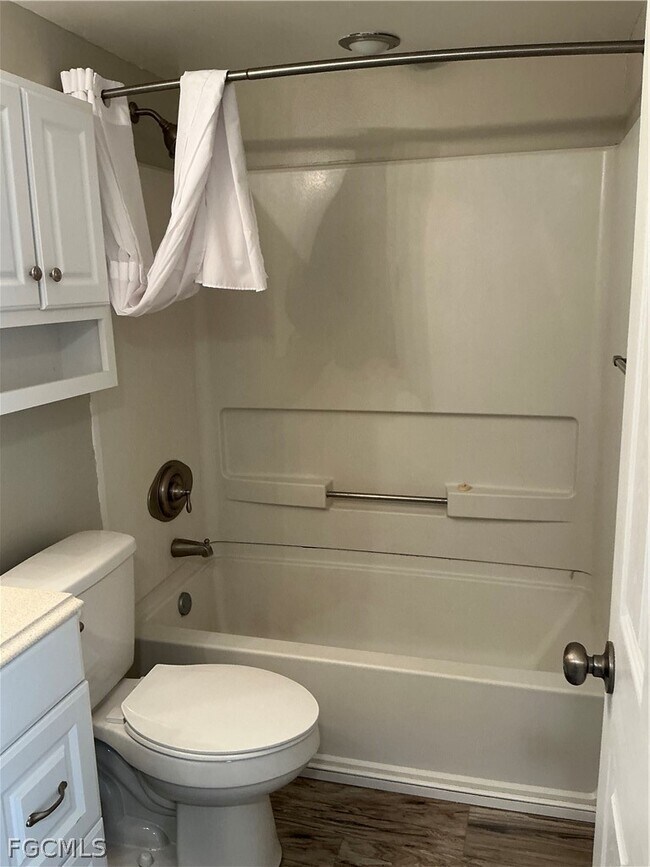 Foto del edificio - 2885 Palm Beach Blvd