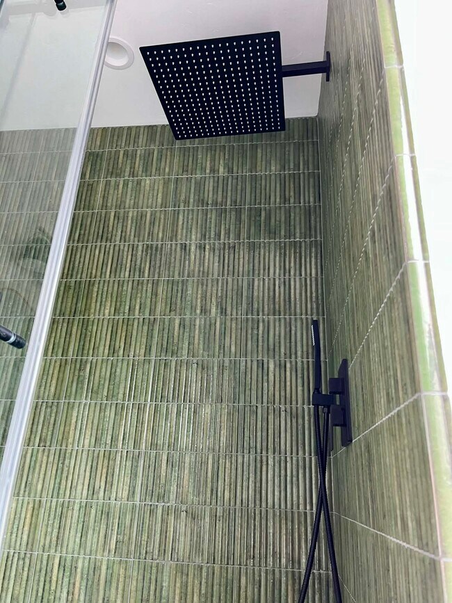 Foto del edificio - 550 Palm Ave