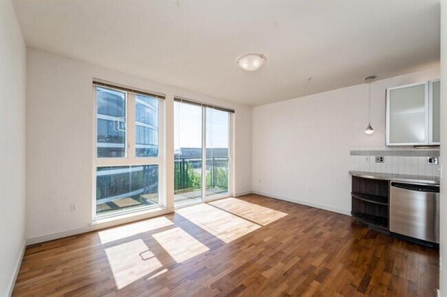 Foto del edificio - 1 bedroom in Seattle WA 98121