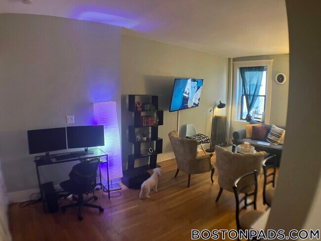 Foto del edificio - 1254 Commonwealth Ave