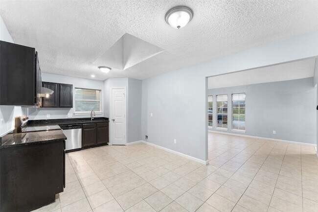 Foto del edificio - 1042 Kim Ln