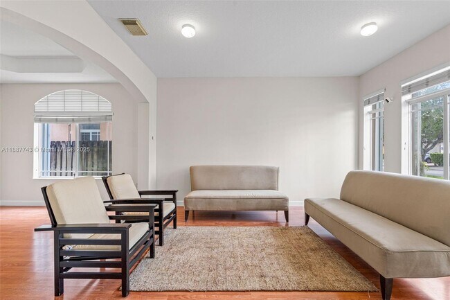 Foto del edificio - 6423 SW 162nd Path