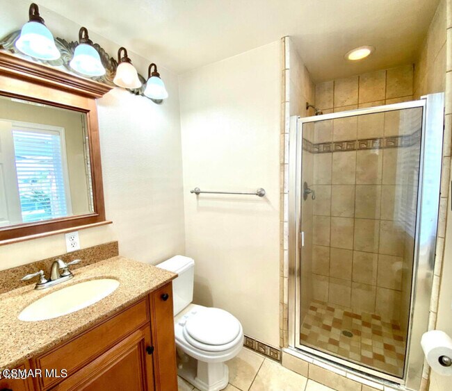 Building Photo - 1687 Kane Ave