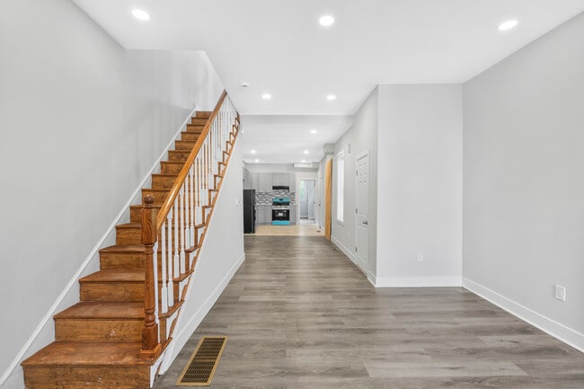 Building Photo - 2418 N 16th St