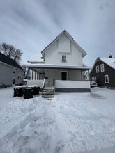 Building Photo - 810 S 17th St