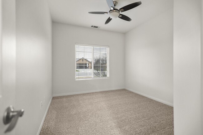 Foto del edificio - 3811 Cornerstone Way