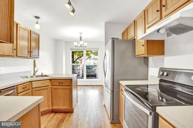 Building Photo - 2 br, 1.5 bath Townhome - 313 ASPEN DR