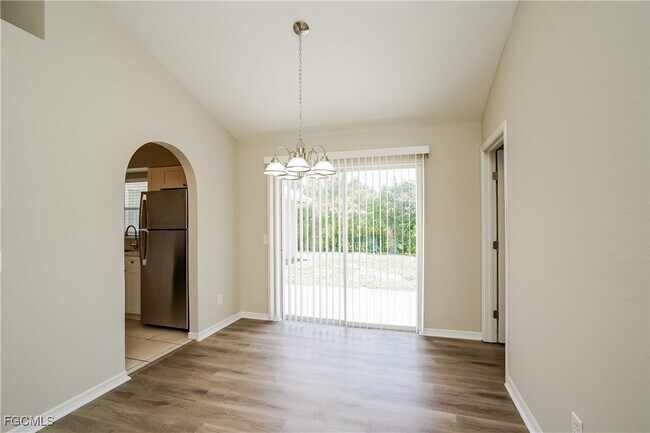 Foto del edificio - 18257 Columbine Rd