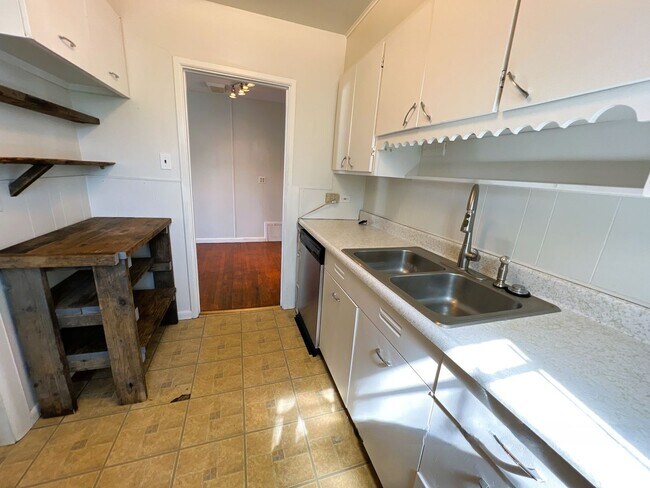 Foto del edificio - Lovely Home in Chafee Park Ready to Go!