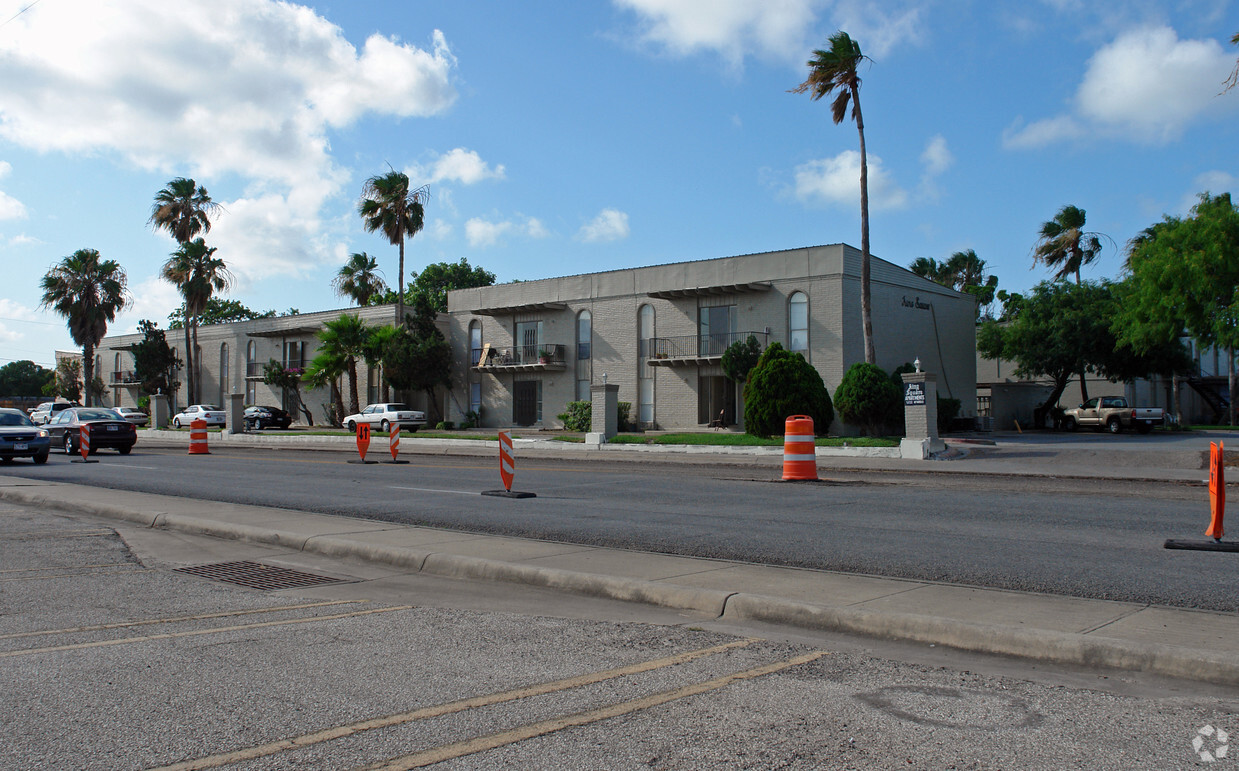 Foto del edificio - King Square Apartments