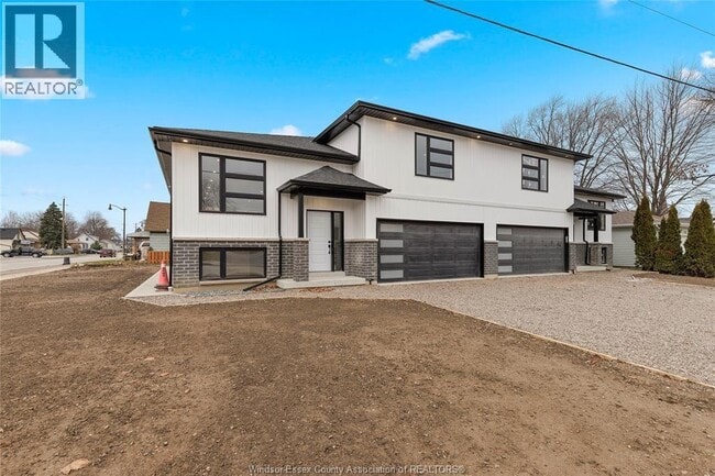 Building Photo - 302 Kempt St