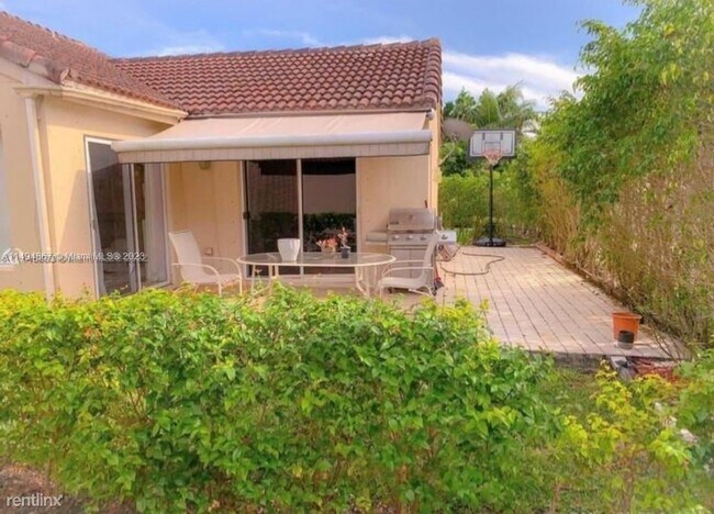 Foto del edificio - 3 br, 2 bath House - 1453 Majesty Ter