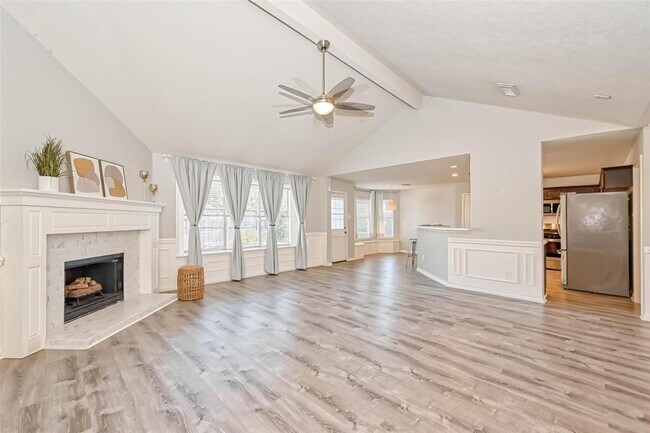 Building Photo - 14410 Cypress Meadow Dr